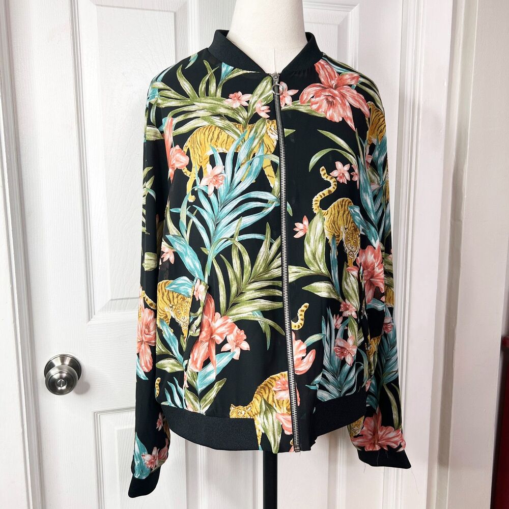 Forever 21 | Contemporary | Jungle Tiger Animal Print | Lightweight | Sz XL